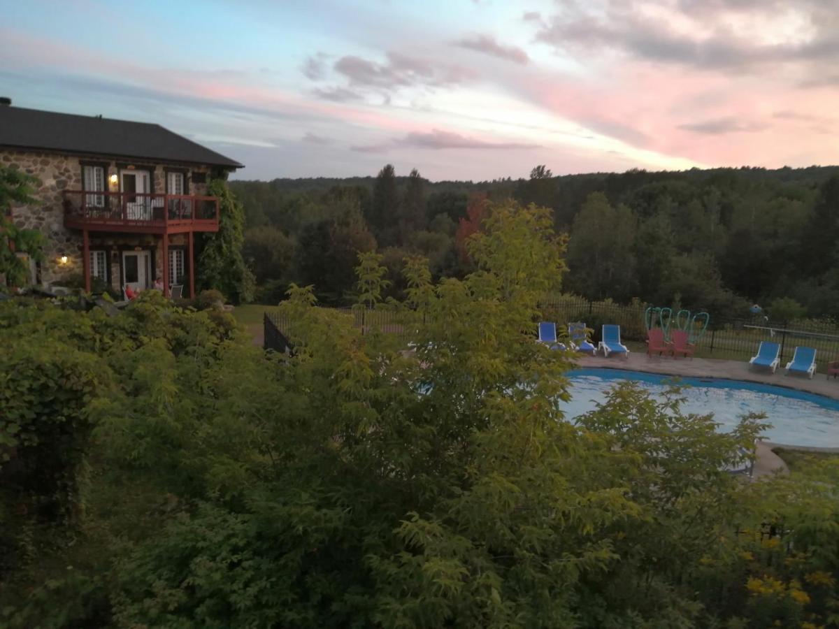 Condos Vacances Orford Мейгог Экстерьер фото