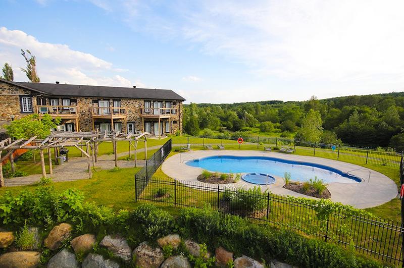 Condos Vacances Orford Мейгог Экстерьер фото